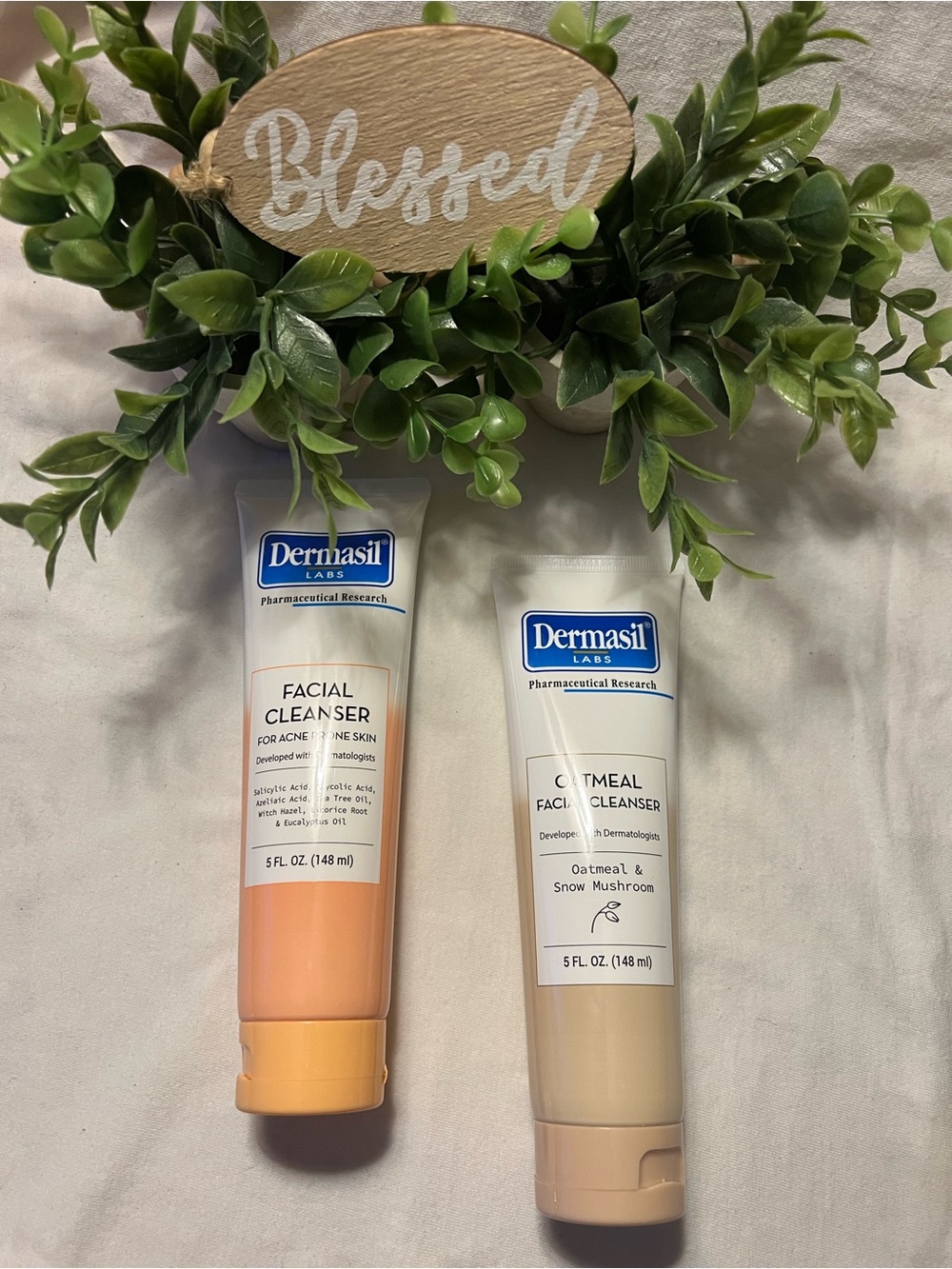 Dermasil Facial Cleanser – Oatmeal and Peach (Acne-Prone)